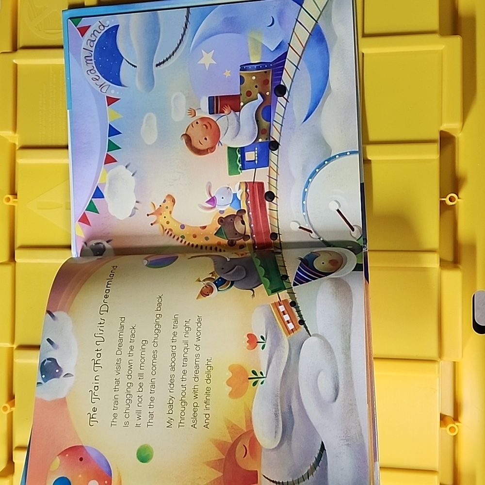 The Silver Moon Lullabies Book - Picture 4 of 4